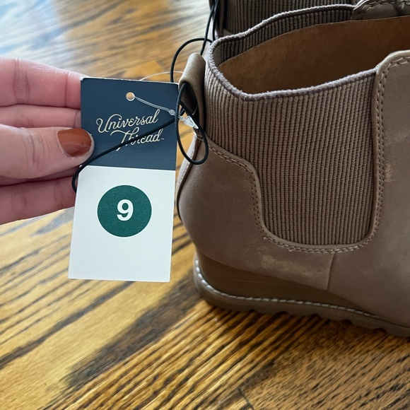 Universal Thread brown booties - Picture 2 of 7